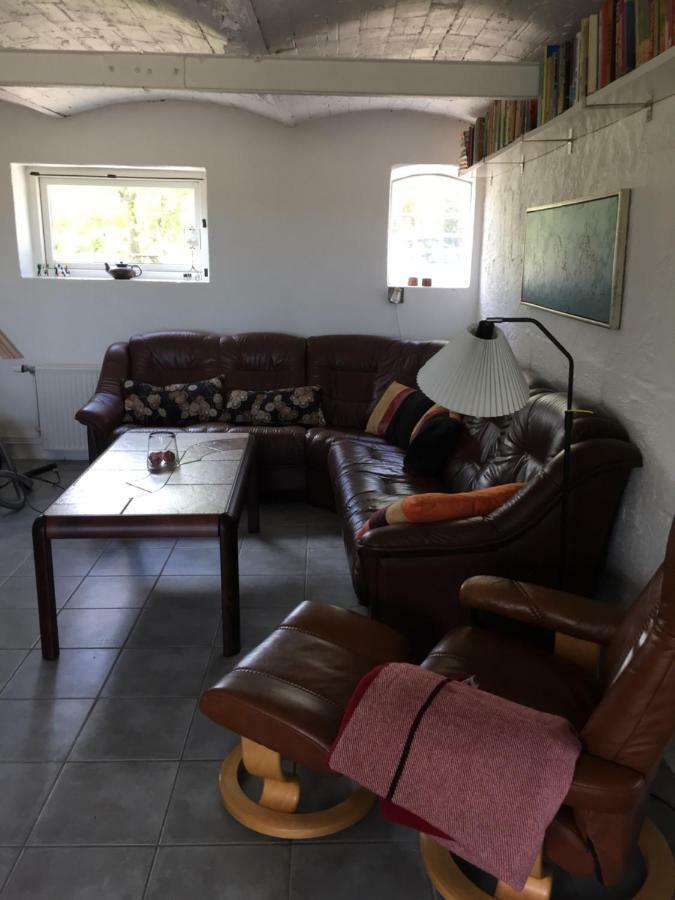 Anesminde Apartment Give Bagian luar foto